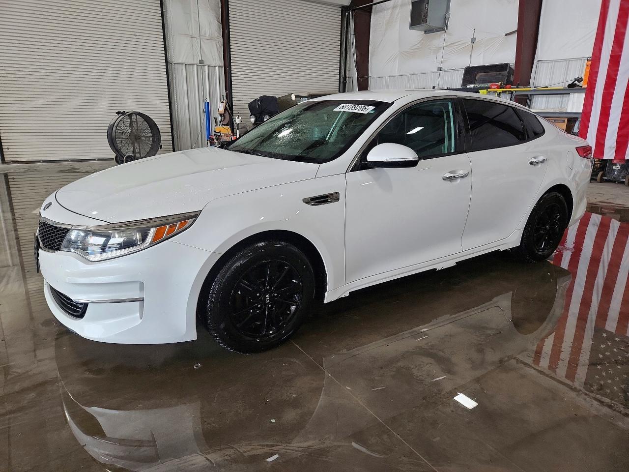 2017 Kia Optima Lx - zdjęcie główne