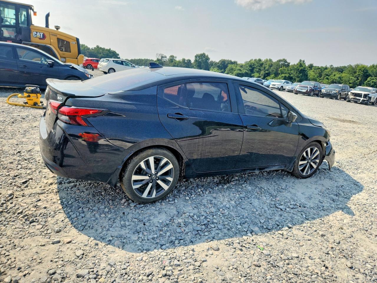 2020 Nissan Versa Sr - zdjęcie 3