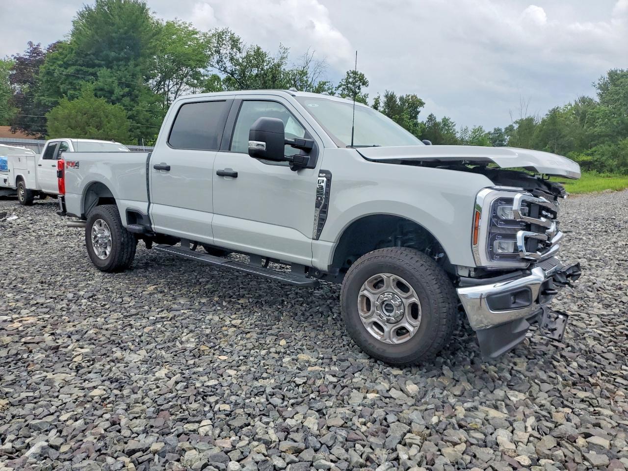 2026 Ford F350 Super Duty - zdjęcie 4