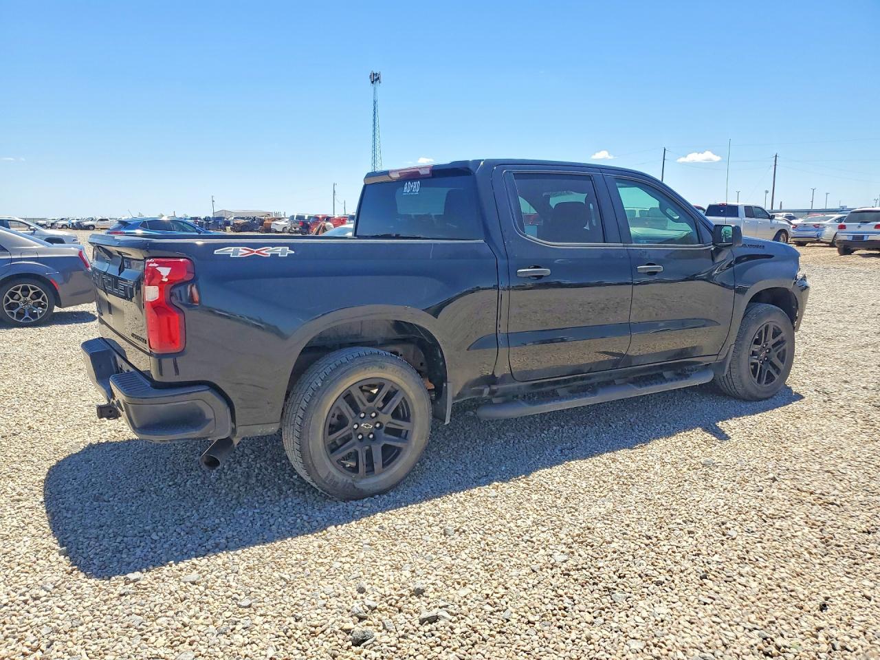 2021 Chevrolet Silverado K1500 Custom - zdjęcie 3