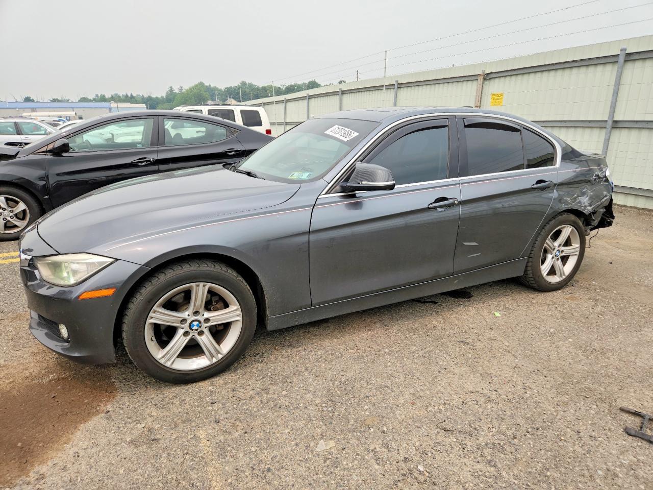 2015 BMW Seria 3 328i - zdjęcie główne