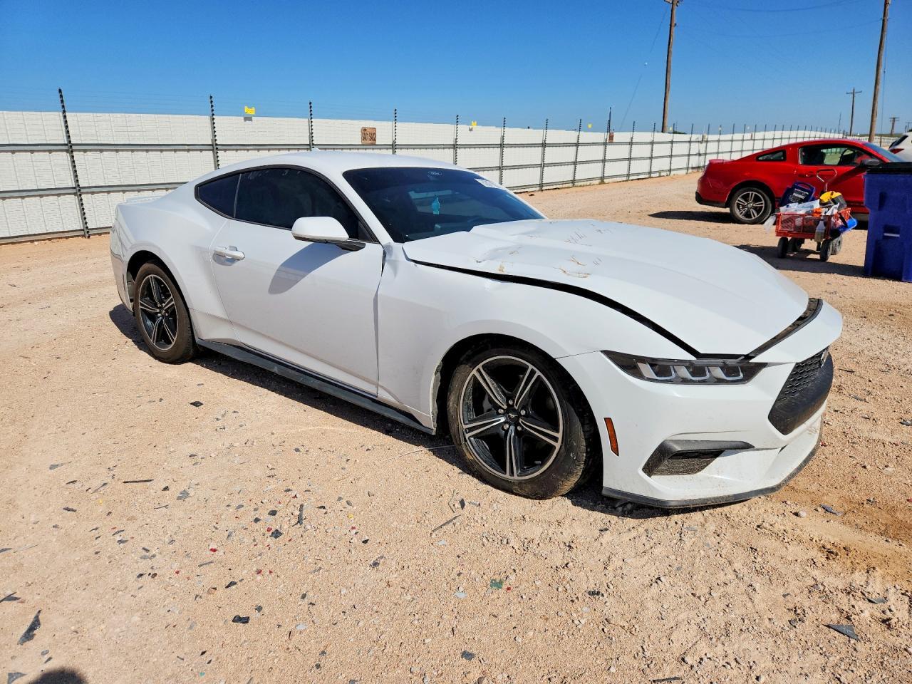 2024 Ford Mustang - zdjęcie 4