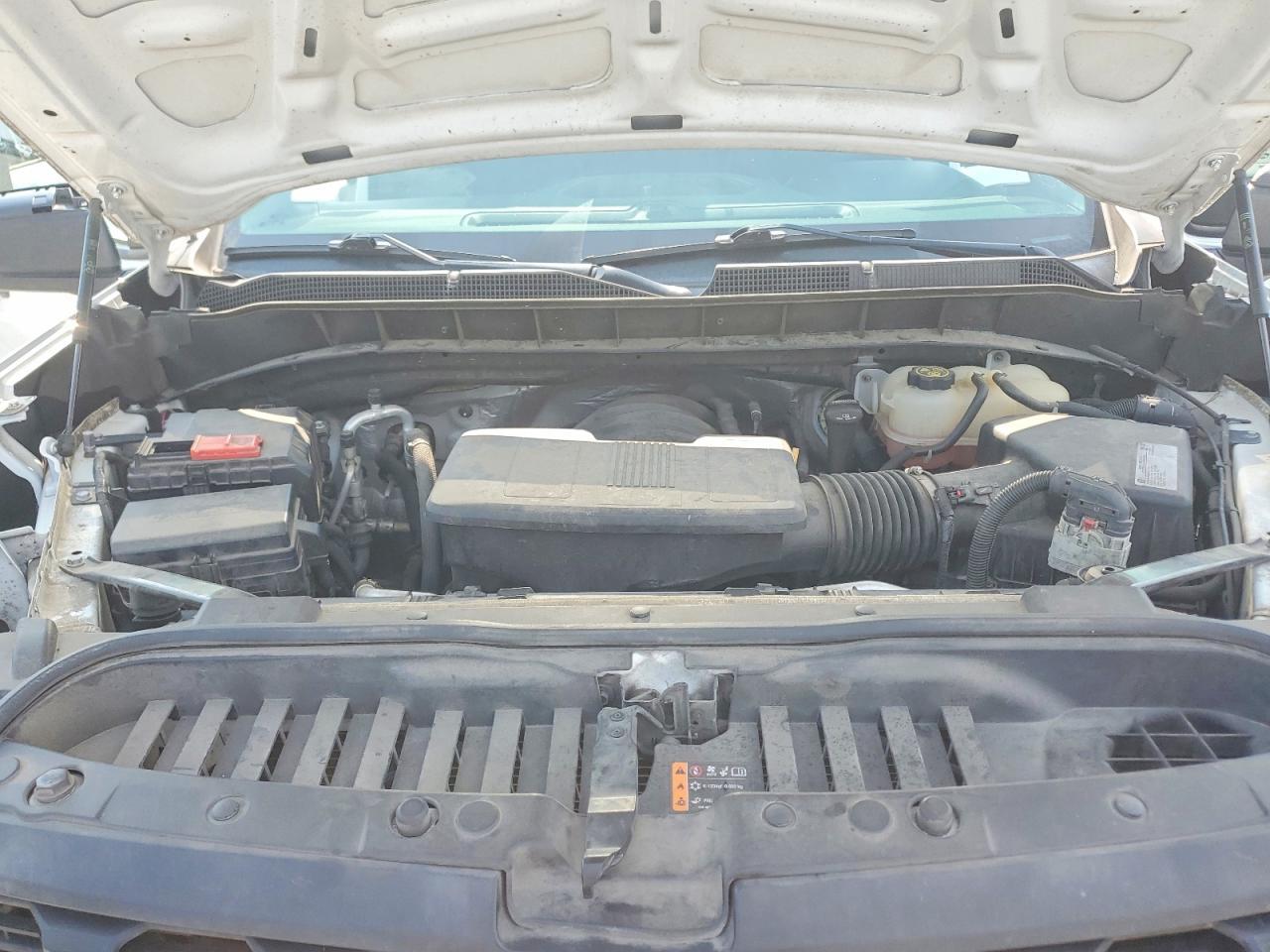 2020 Chevrolet Silverado C1500 - zdjęcie 11