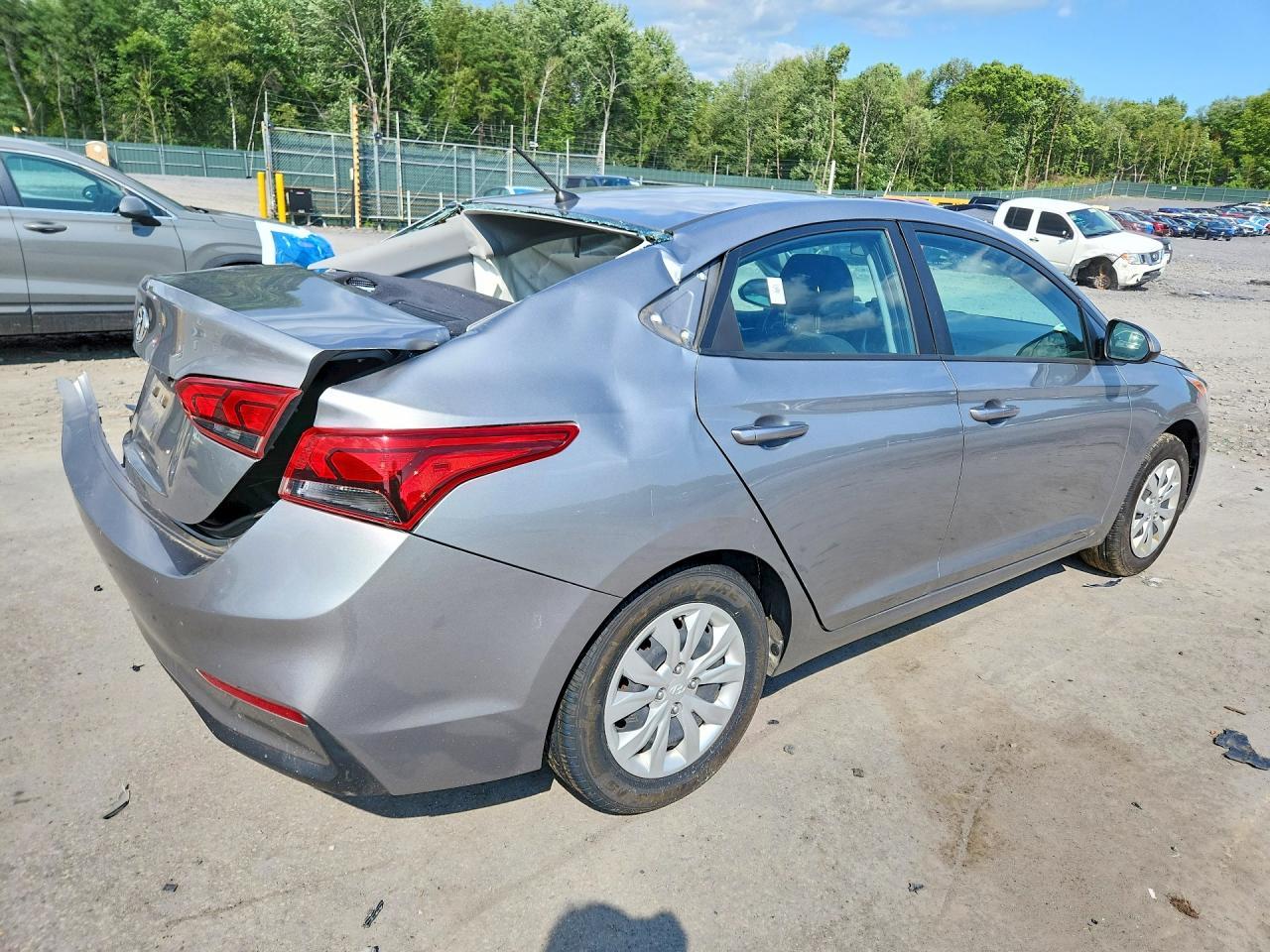 2022 Hyundai Accent Se - zdjęcie 3