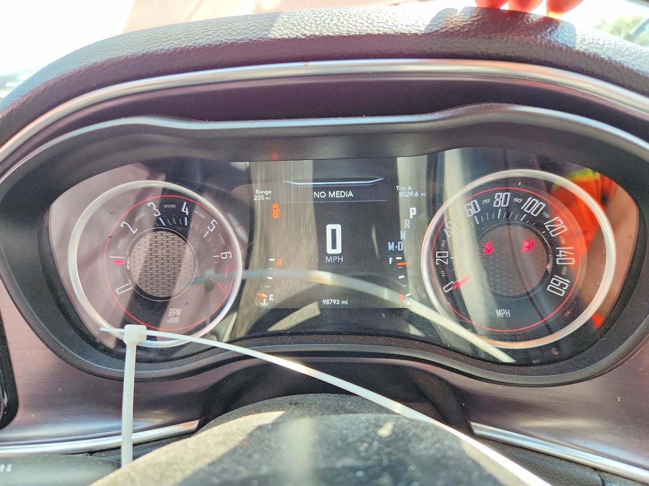 2018 Dodge Challenger Sxt - zdjęcie 9