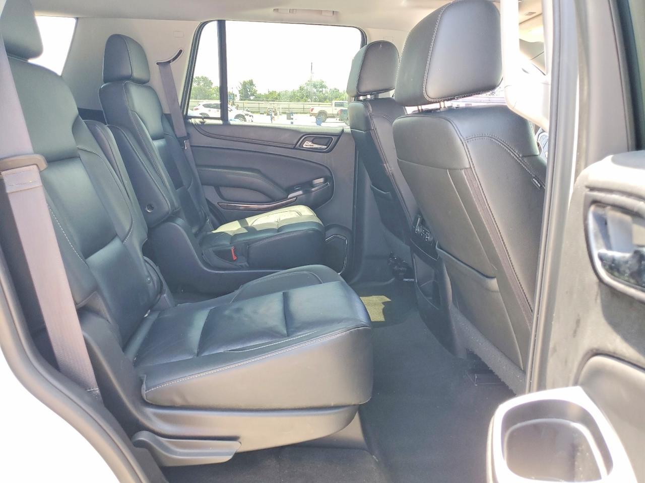 2017 Chevrolet Tahoe C1500 Lt - zdjęcie 11