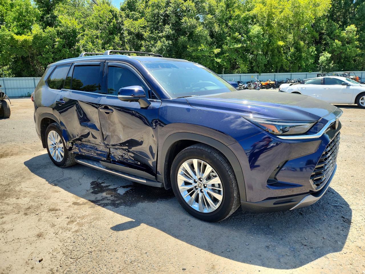 2025 Toyota Grand Highlander Platinum - zdjęcie 4