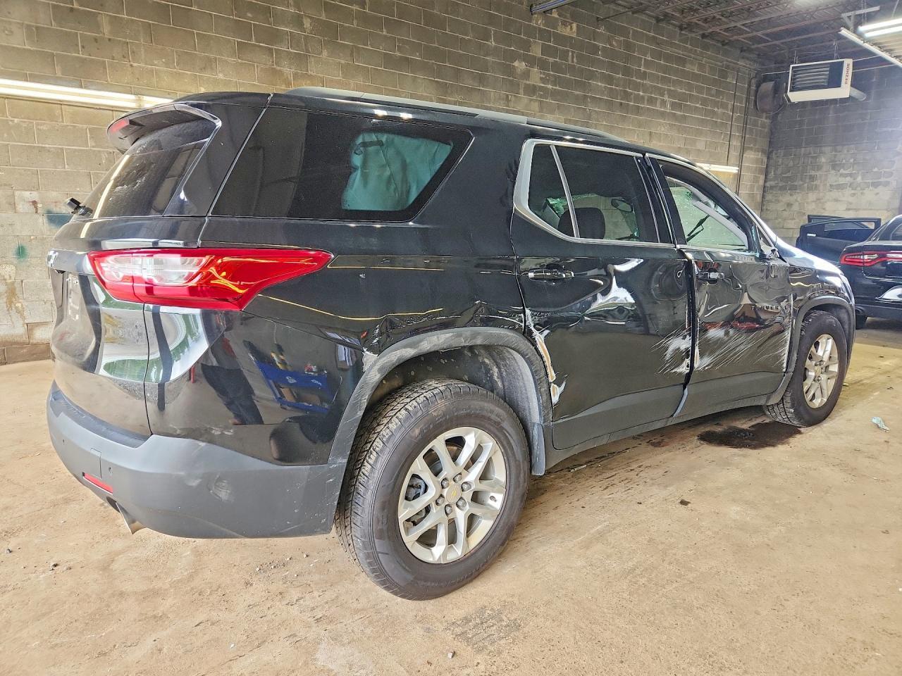2020 Chevrolet Traverse Lt - zdjęcie 3
