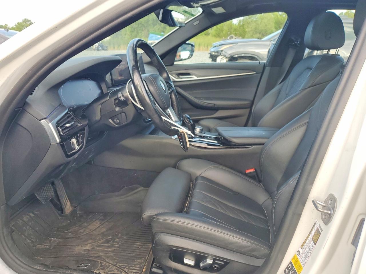 2022 BMW Seria 5 530i - zdjęcie 7