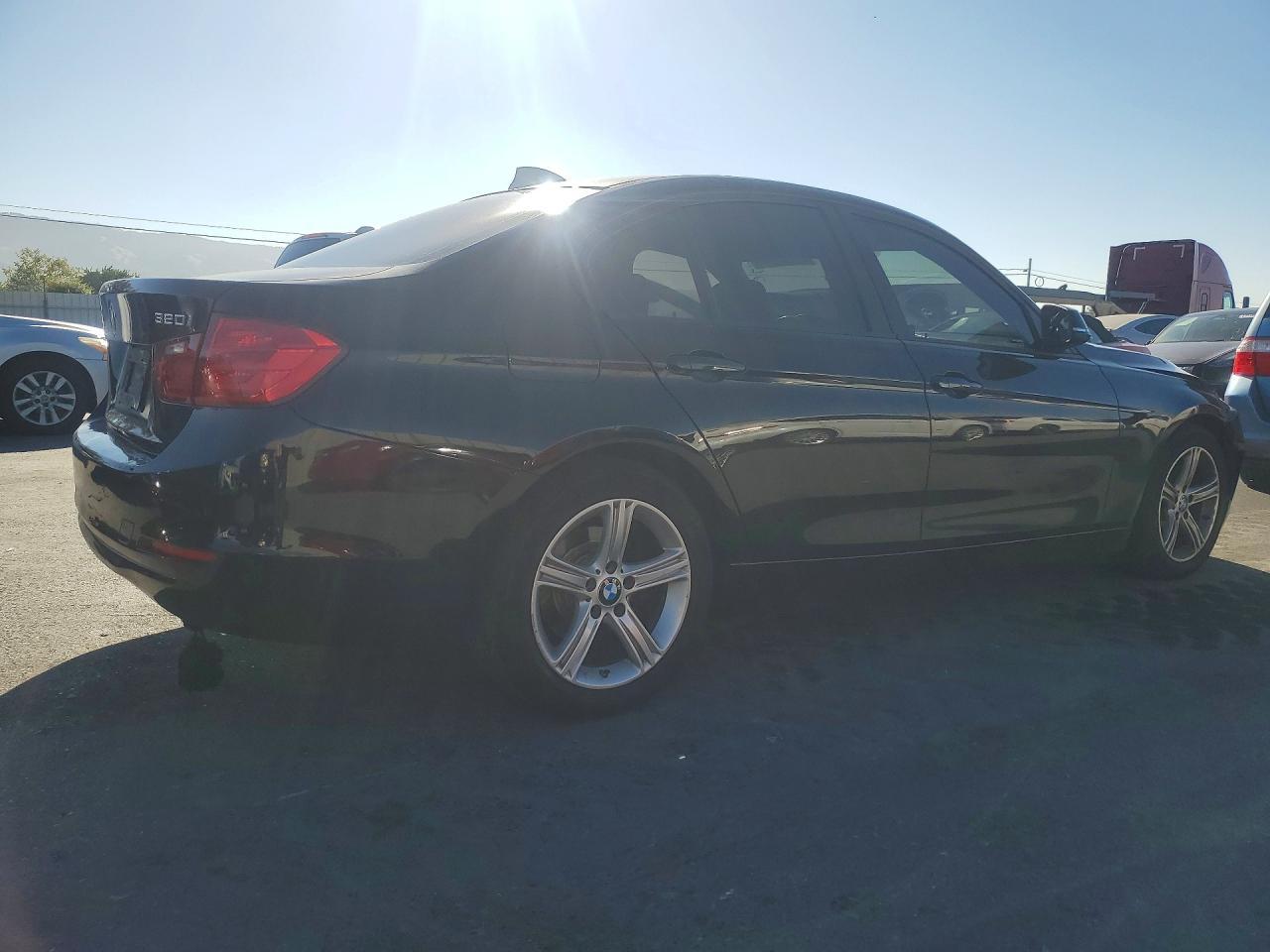2013 BMW 320 I - zdjęcie 3