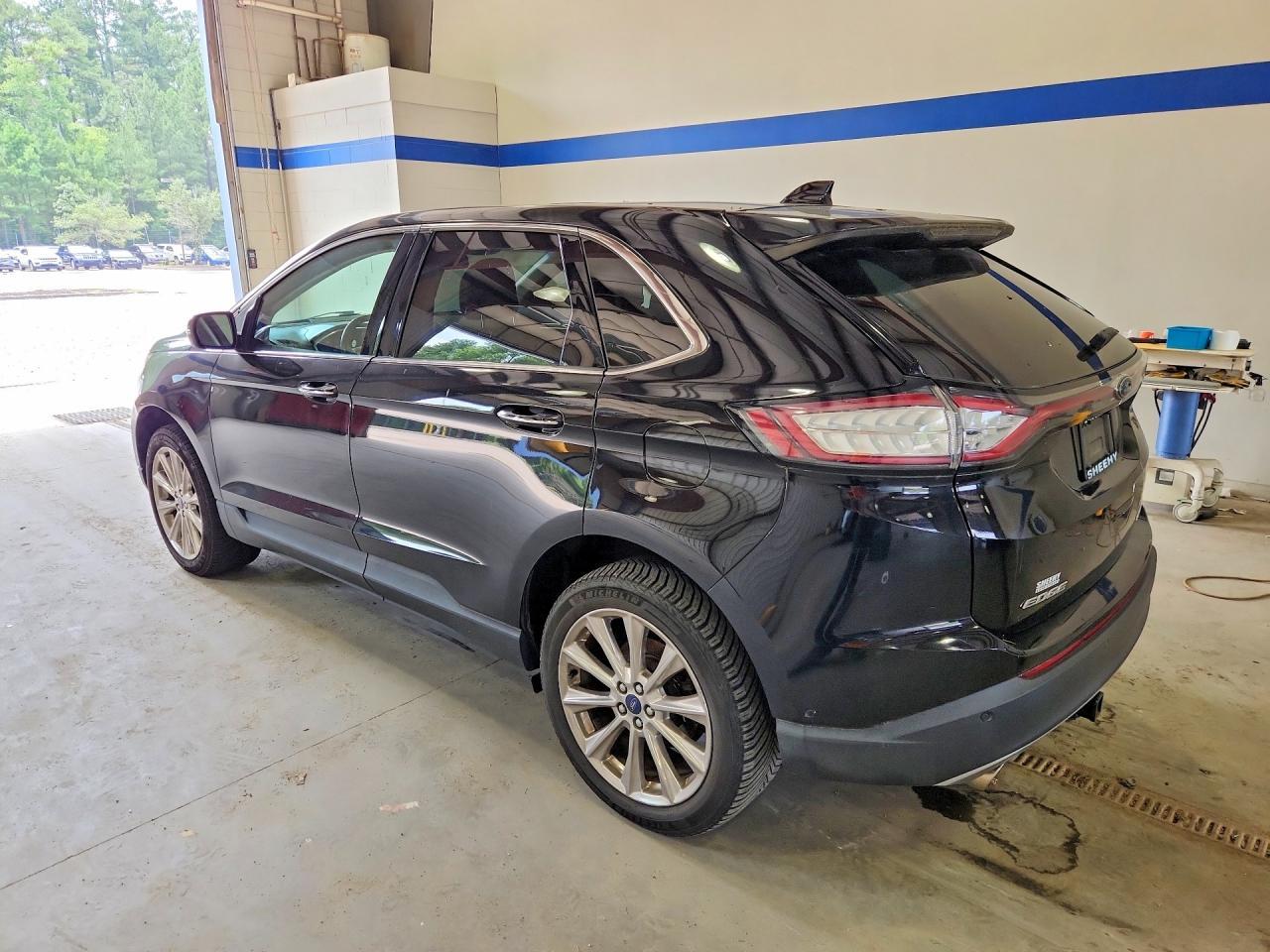 2017 Ford Edge Titanium - zdjęcie 2