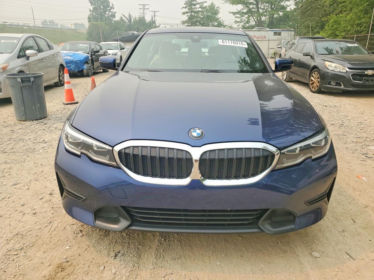 2020 BMW Seria 3 330i - zdjęcie 5