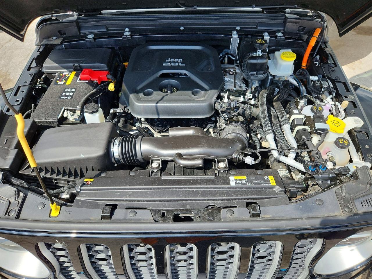 2022 Jeep Wrangler Unlimited Sahara 4Xe - zdjęcie 12