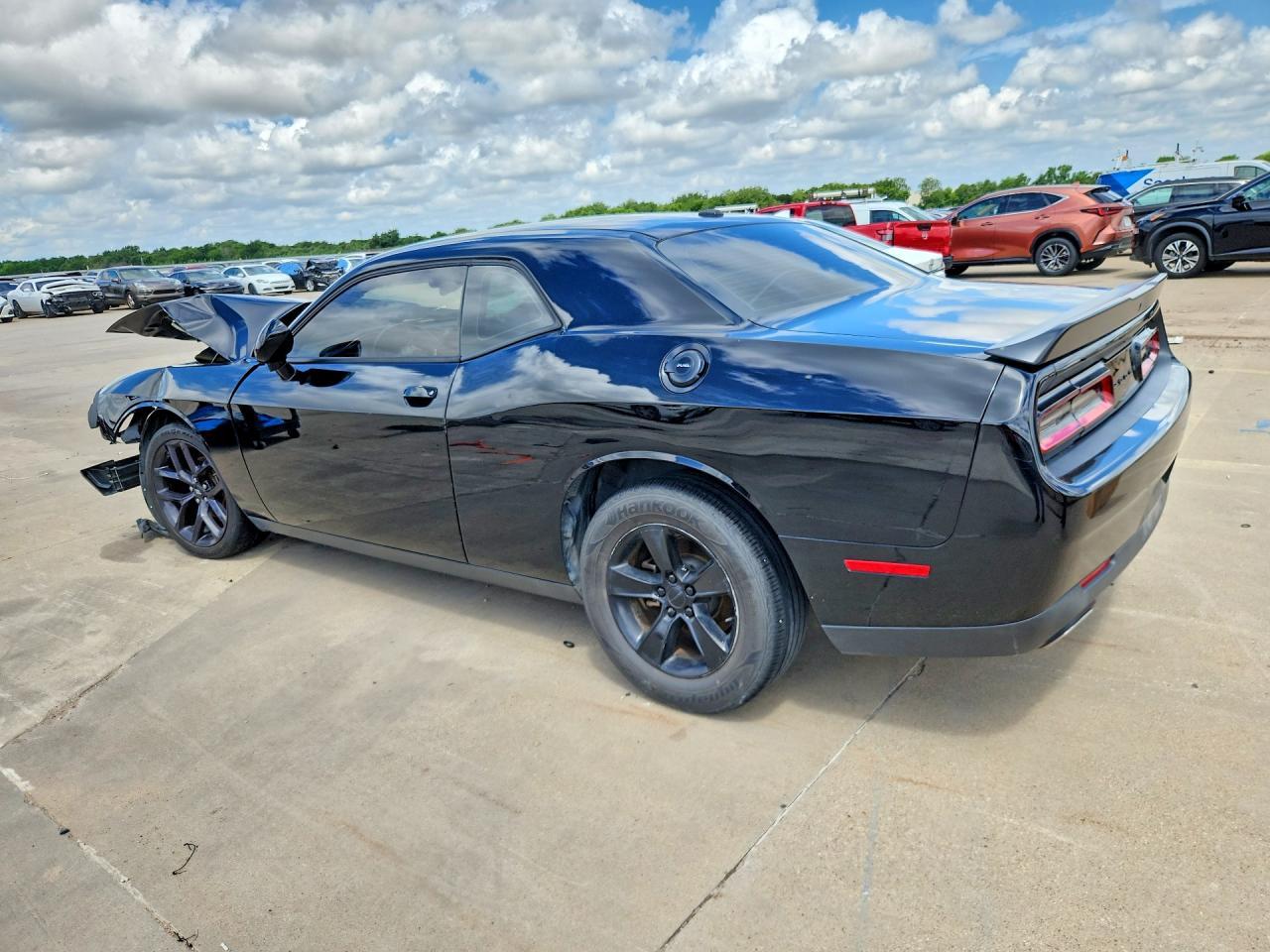 2021 Dodge Challenger Sxt - zdjęcie 2