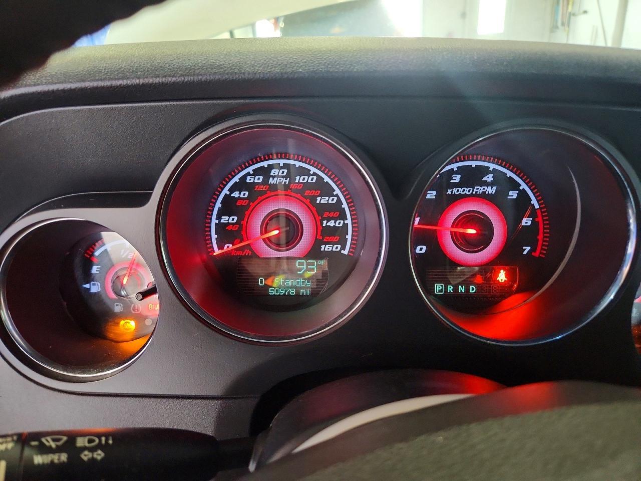 2014 Dodge Challenger R/T - zdjęcie 9
