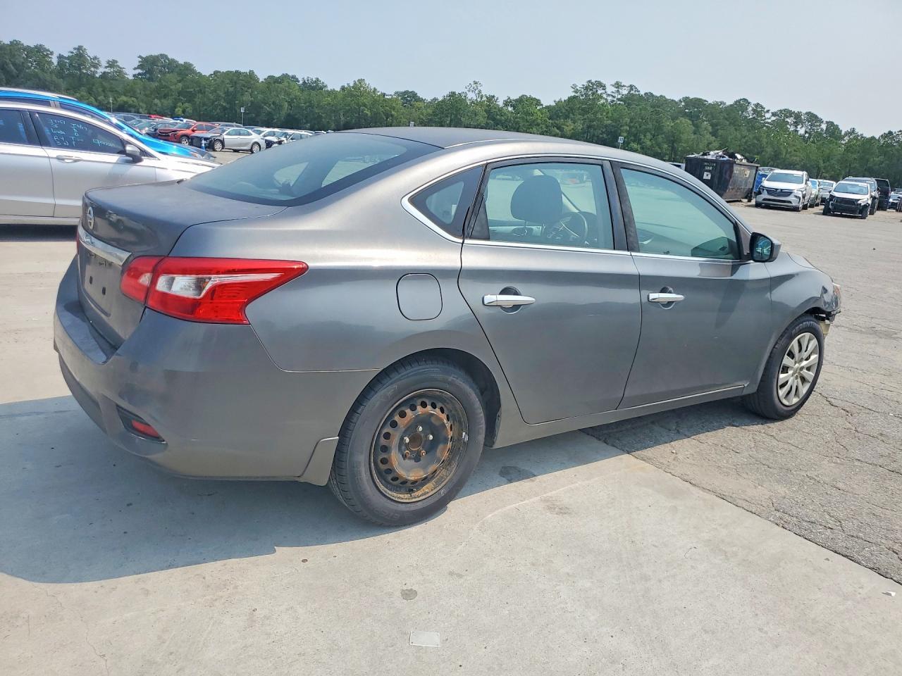 2018 Nissan Sentra S - zdjęcie 3