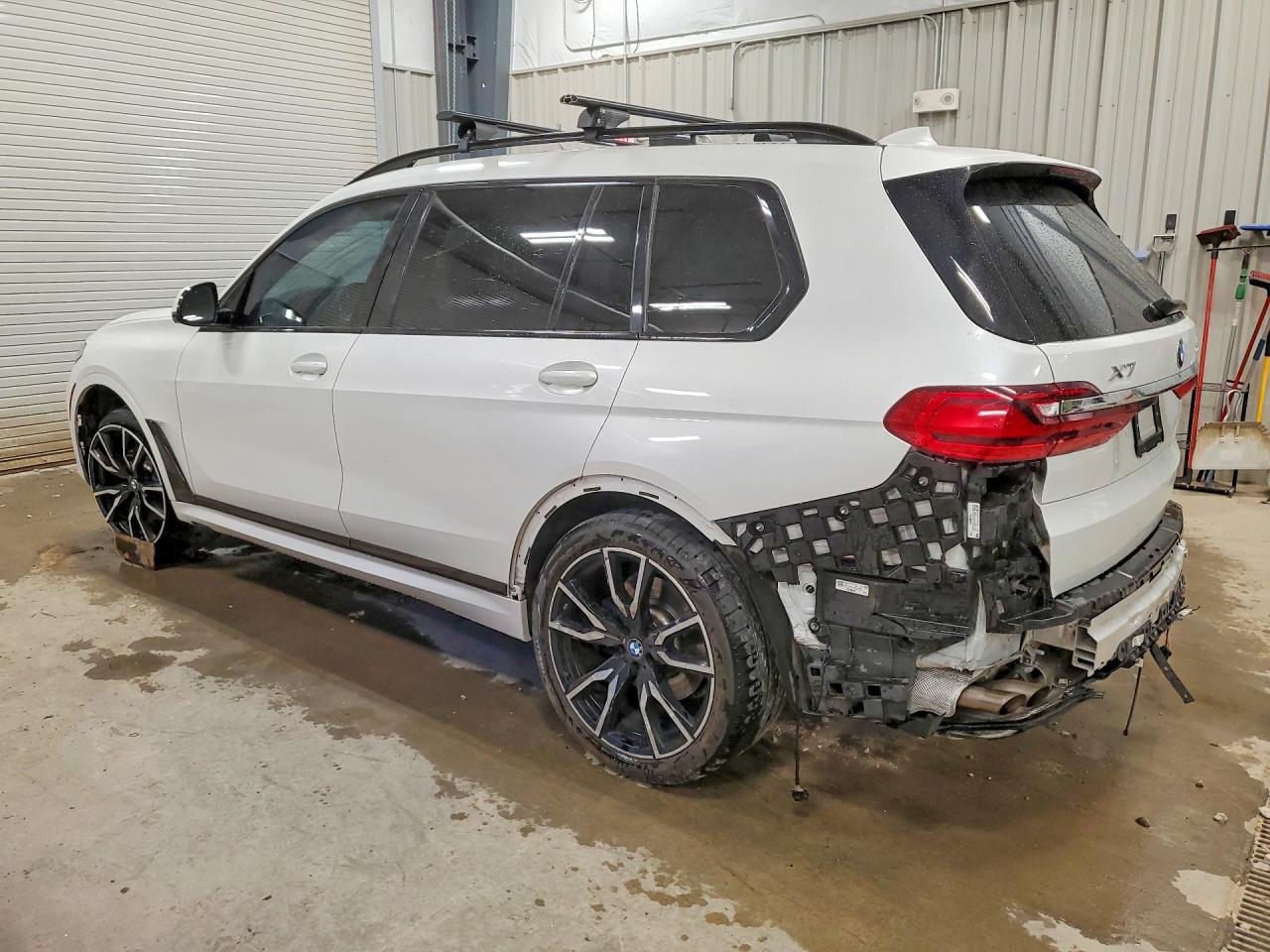 2019 BMW X7 xDrive50I - zdjęcie 2