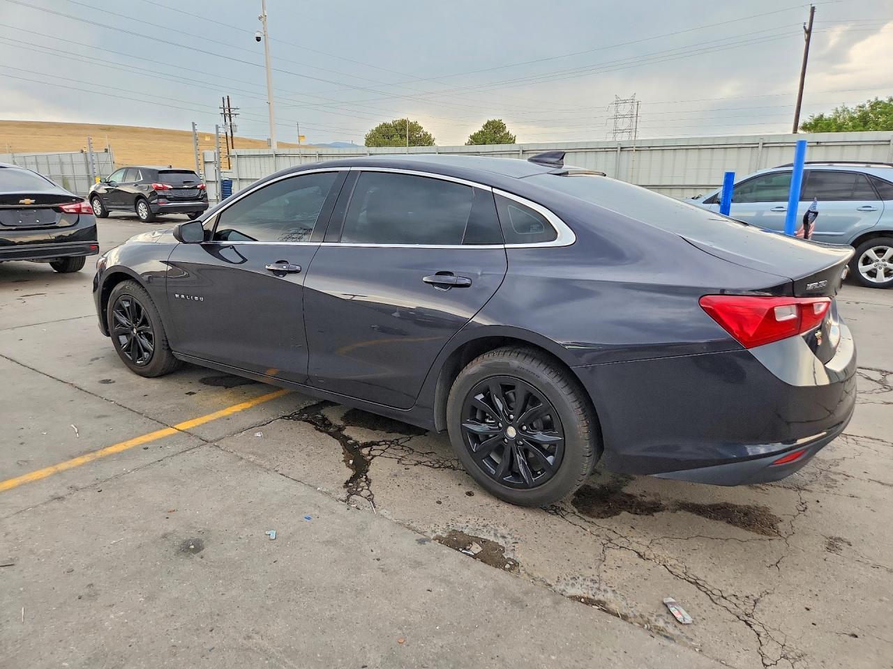 2023 Chevrolet Malibu Lt - zdjęcie 2