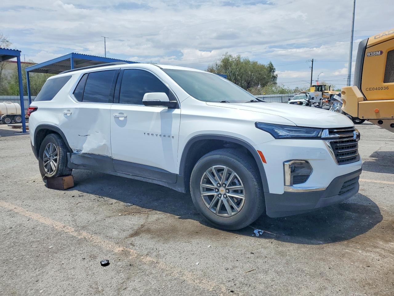 2023 Chevrolet Traverse Lt - zdjęcie 4