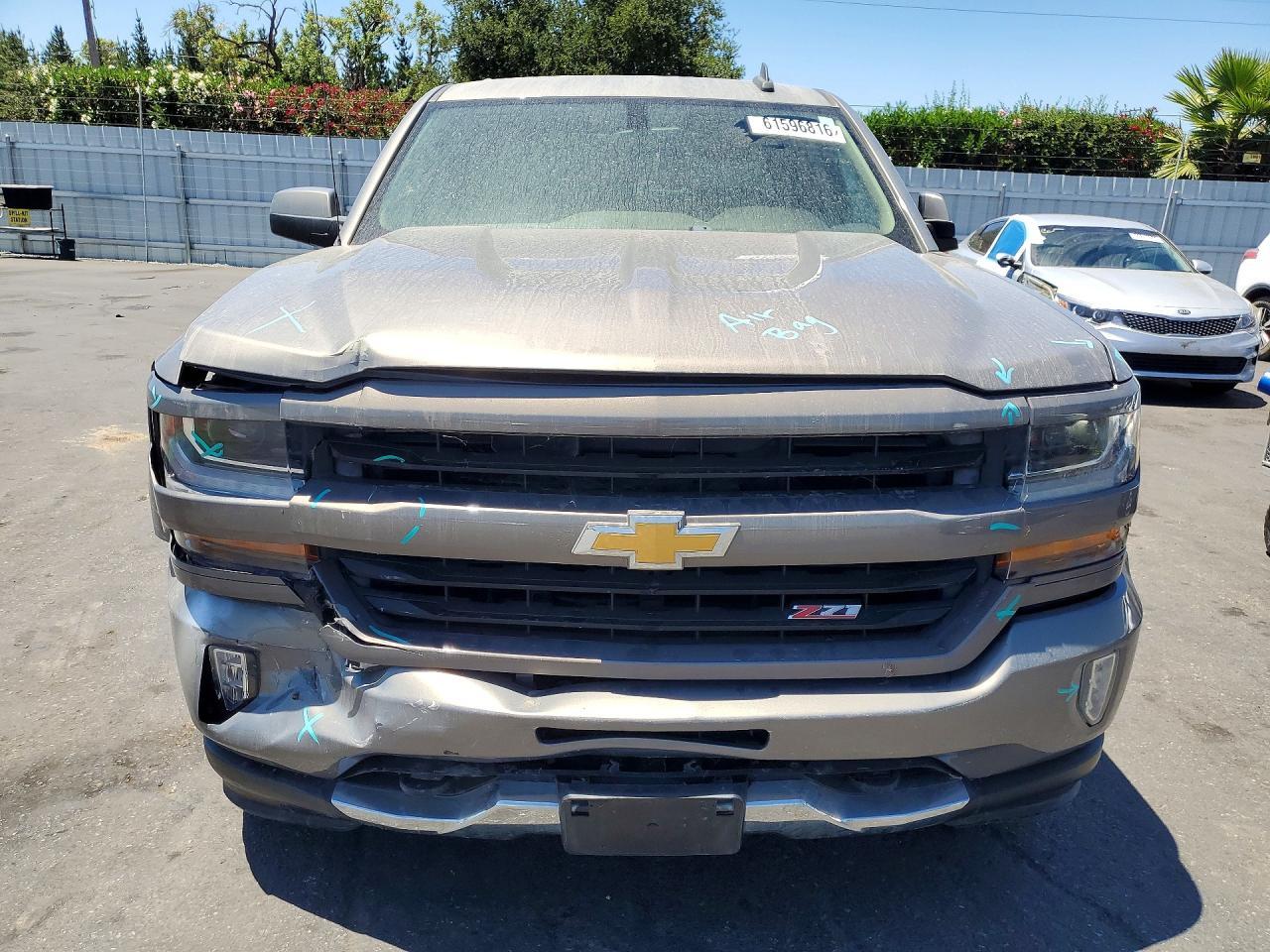 2017 Chevrolet Silverado K1500 Lt - zdjęcie 5