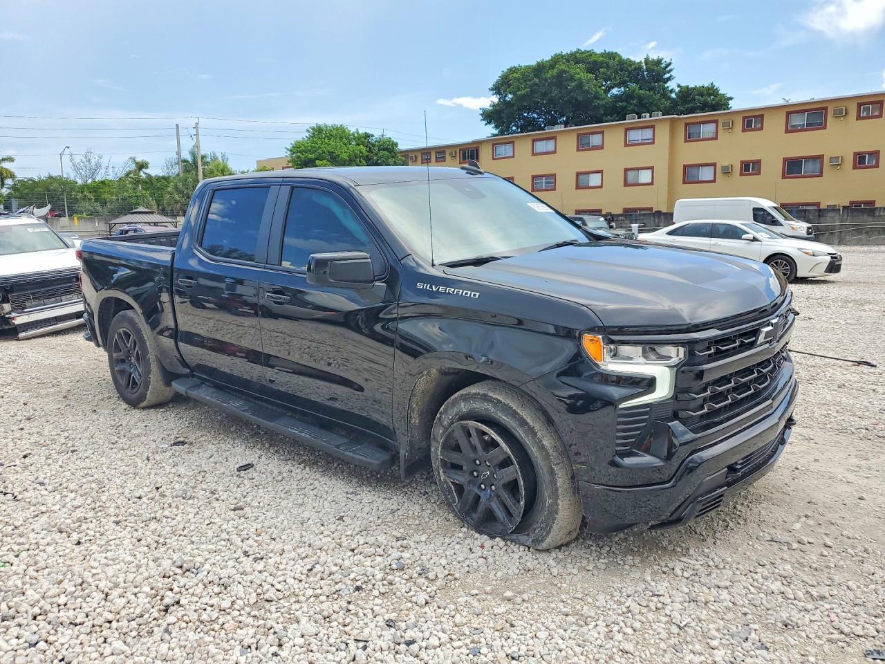 2024 Chevrolet Silverado C1500 Rst - zdjęcie 4