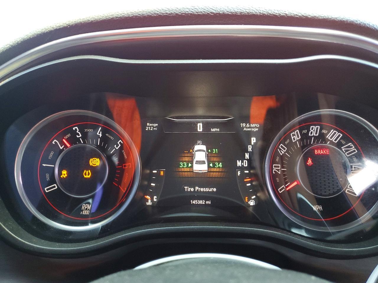 2015 Dodge Challenger Sxt - zdjęcie 9