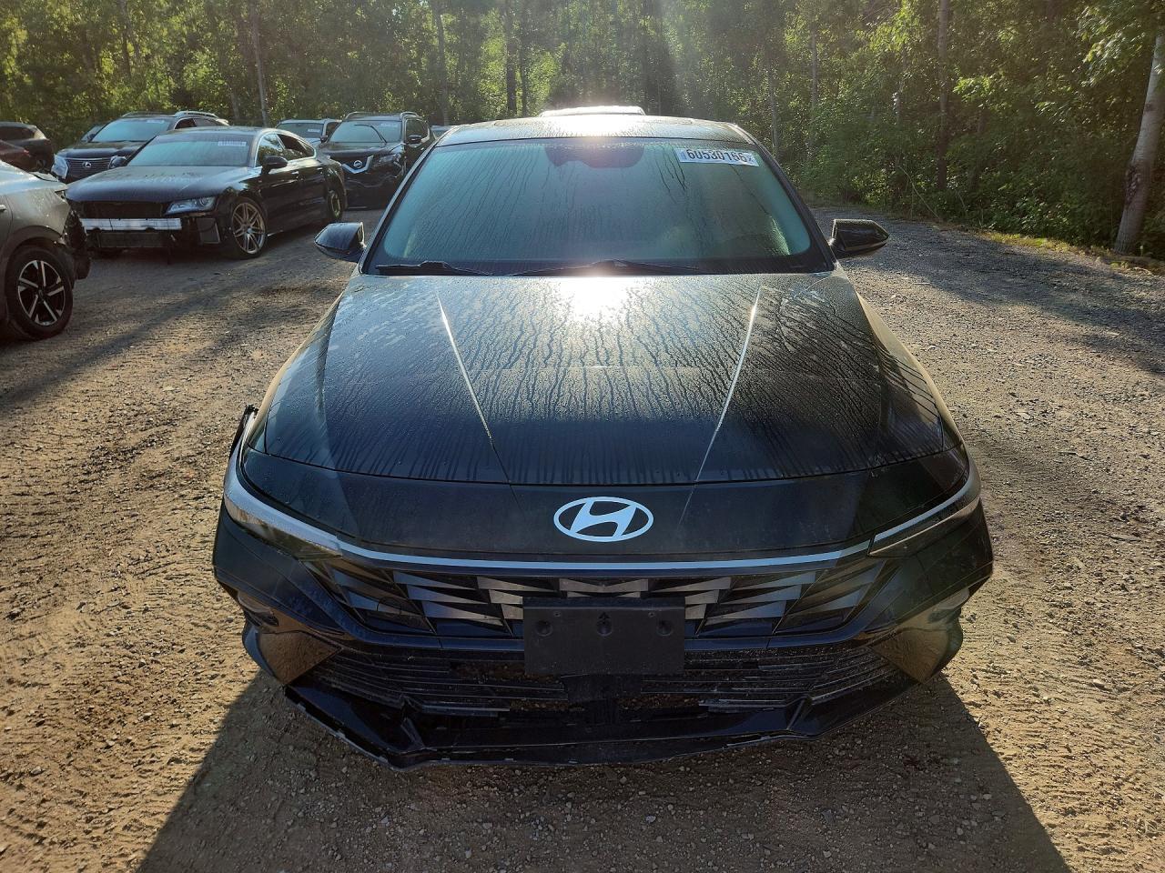 2024 Hyundai Elantra Luxury - zdjęcie 5