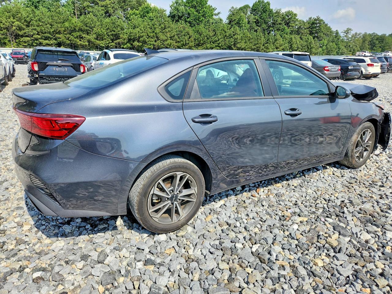 2024 Kia Forte Lxs - zdjęcie 3