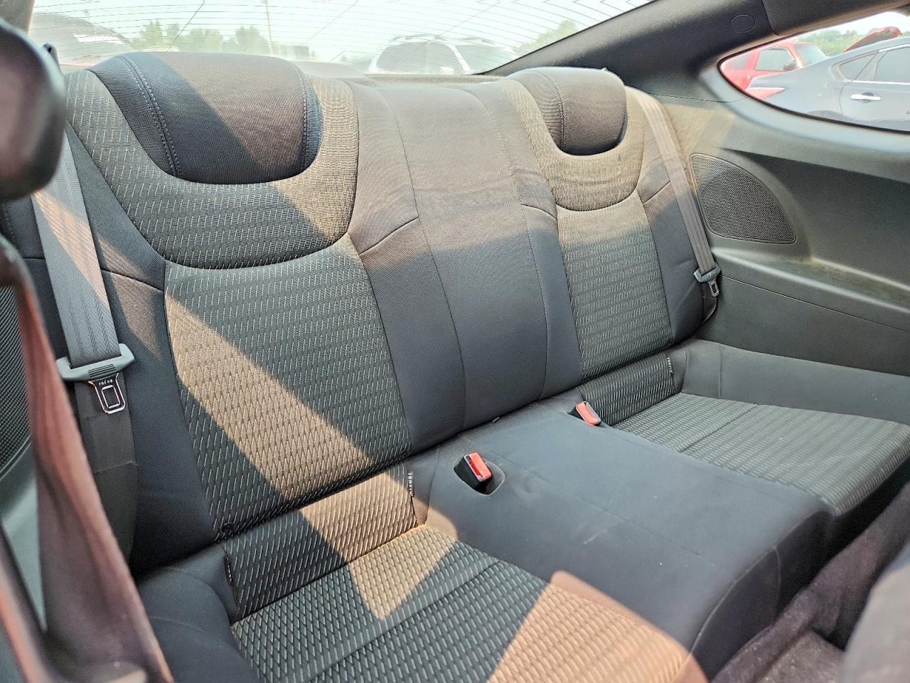 2013 Hyundai Genesis Coupe 2.0T - zdjęcie 10