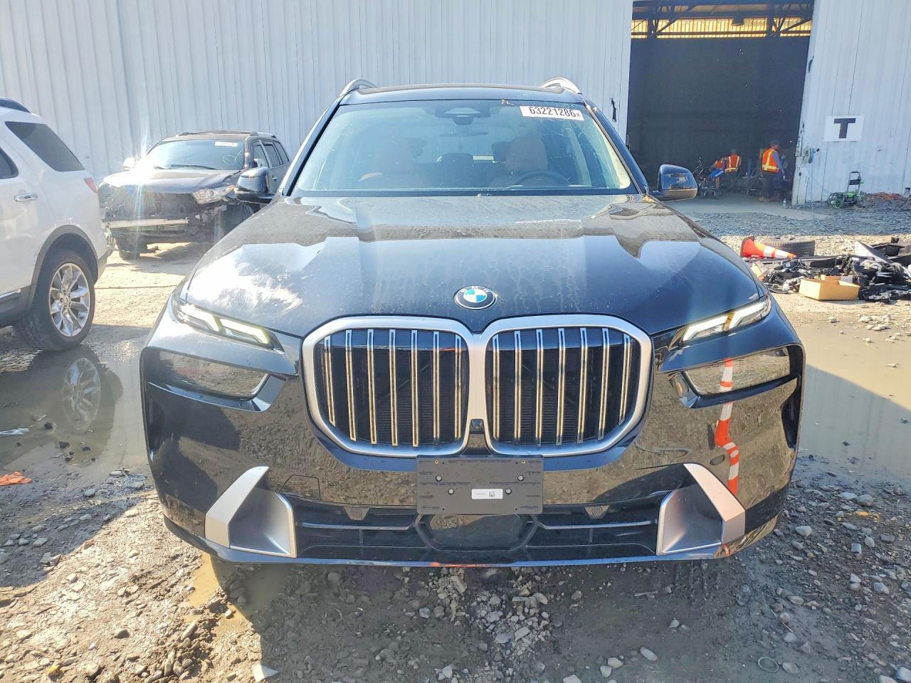 2025 BMW X7 xDrive40I - zdjęcie 5