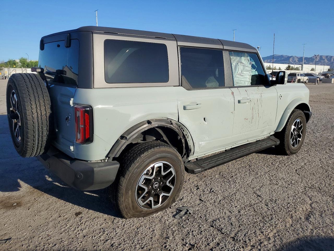 2023 Ford Bronco Base - zdjęcie 3