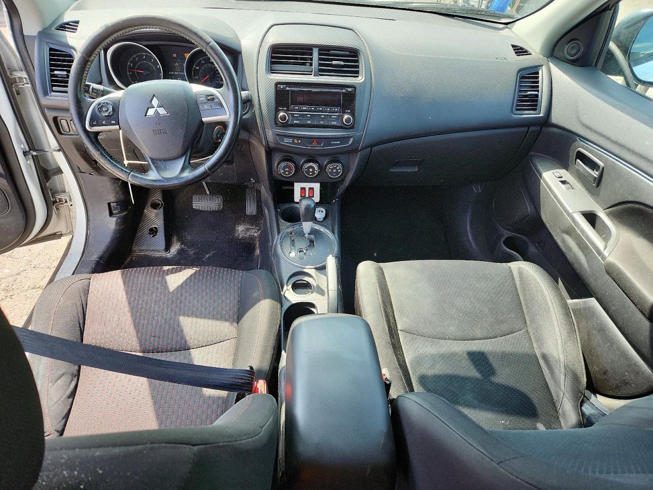 2015 Mitsubishi Outlander Sport Es - zdjęcie 8