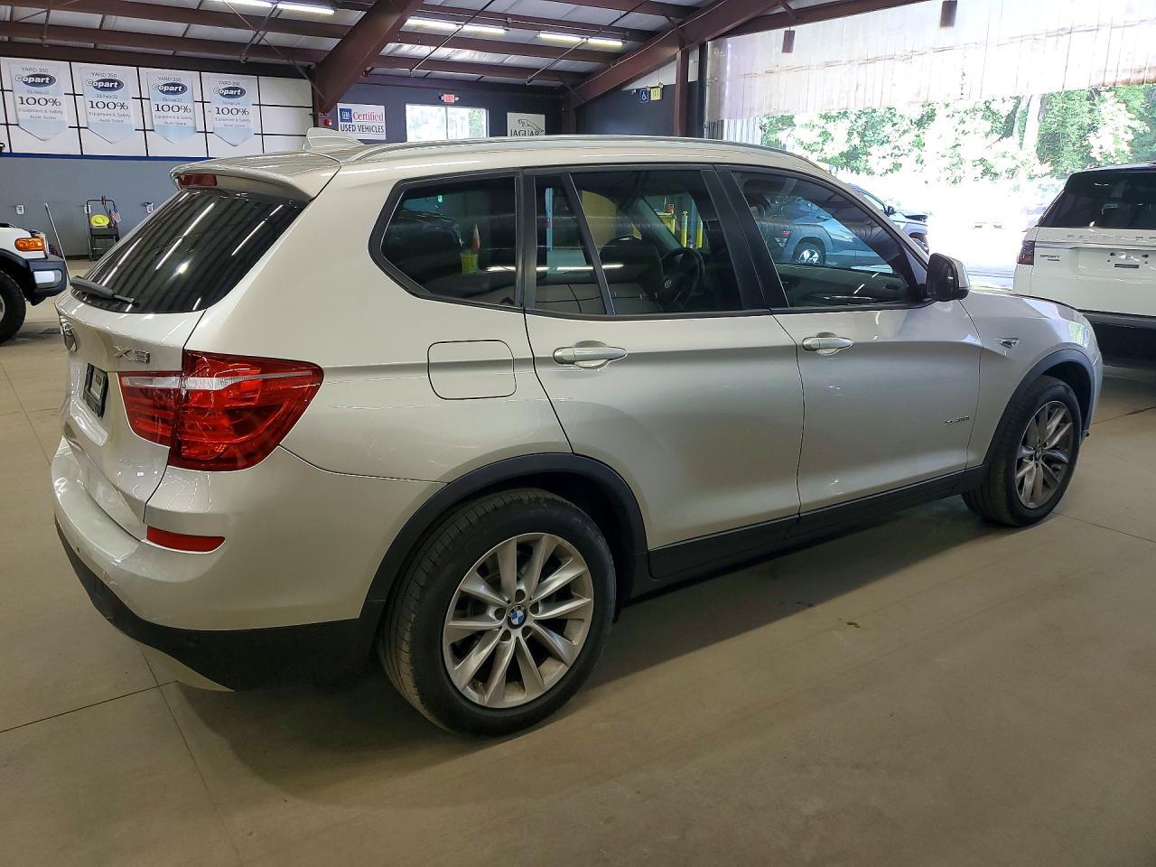 2015 BMW X3 xDrive28I - zdjęcie 3
