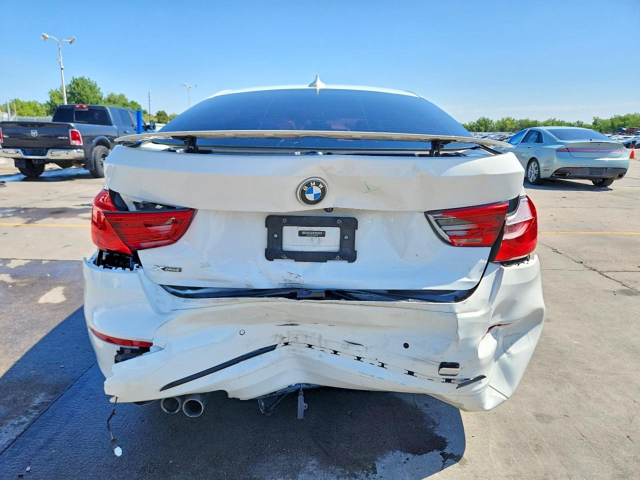 2017 BMW 330 Xigt - zdjęcie 6