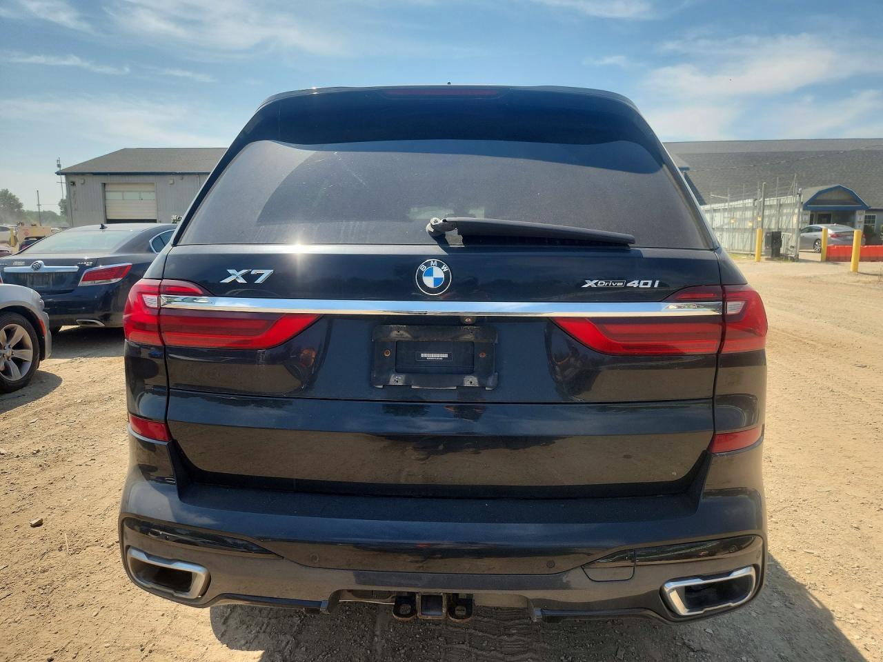 2020 BMW X7 xDrive40I - zdjęcie 6
