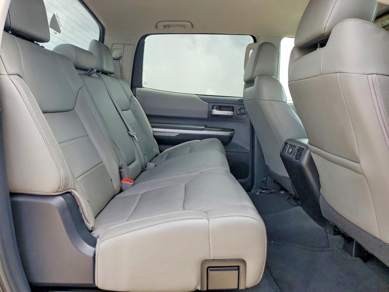 2016 Toyota Tundra Crewmax Limited - zdjęcie 10
