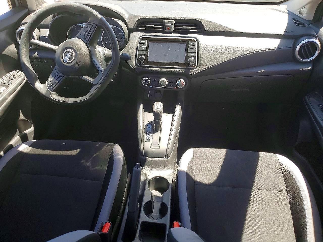 2025 Nissan Versa S - zdjęcie 15