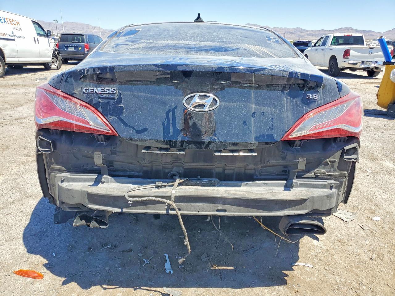 2016 Hyundai Genesis 3.8L - zdjęcie 6