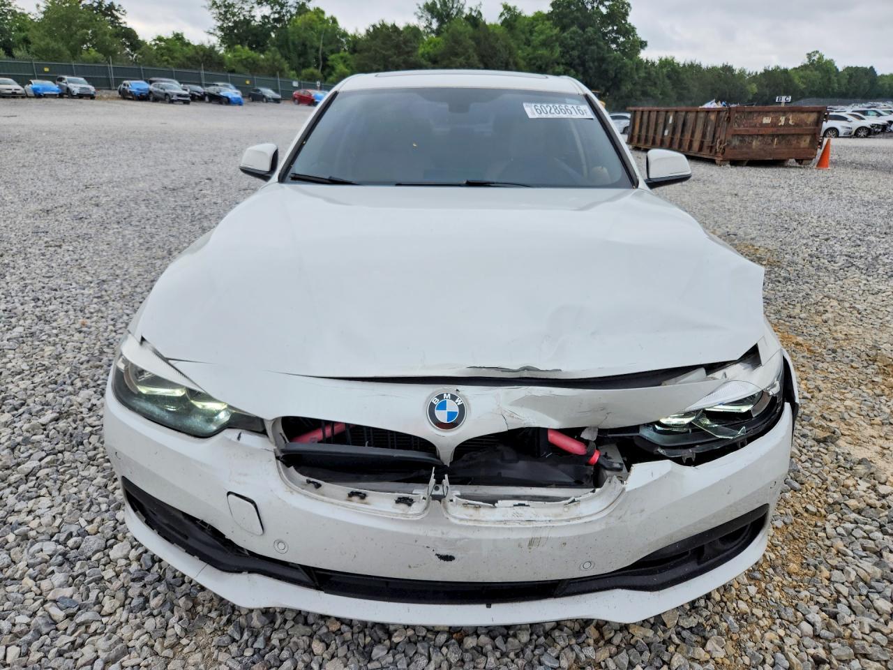 2016 BMW 320 I - zdjęcie 5