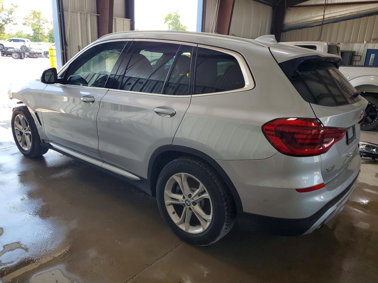 2020 BMW X3 xDrive30I - zdjęcie 2