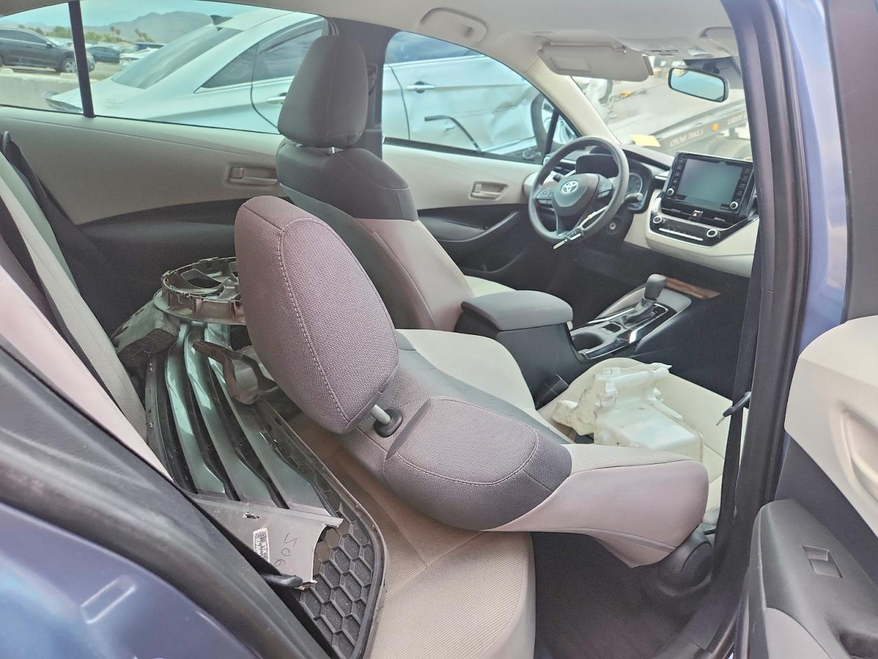 2022 Toyota Corolla Le - zdjęcie 10