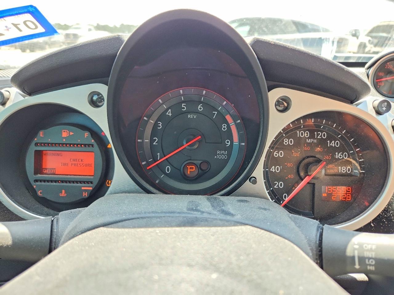 2014 Nissan 370Z Touring - zdjęcie 9