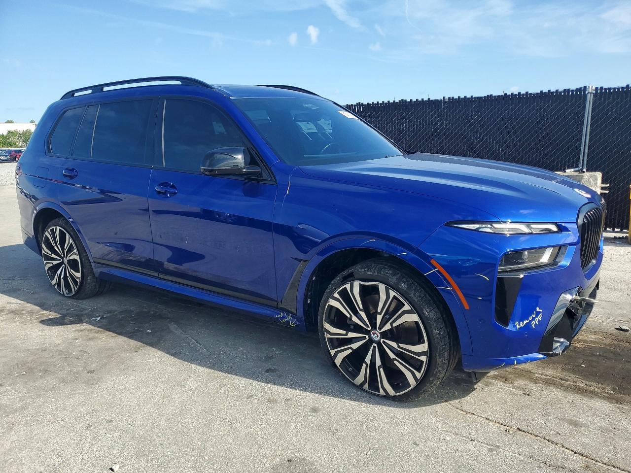 2024 BMW X7 M60I - zdjęcie 4