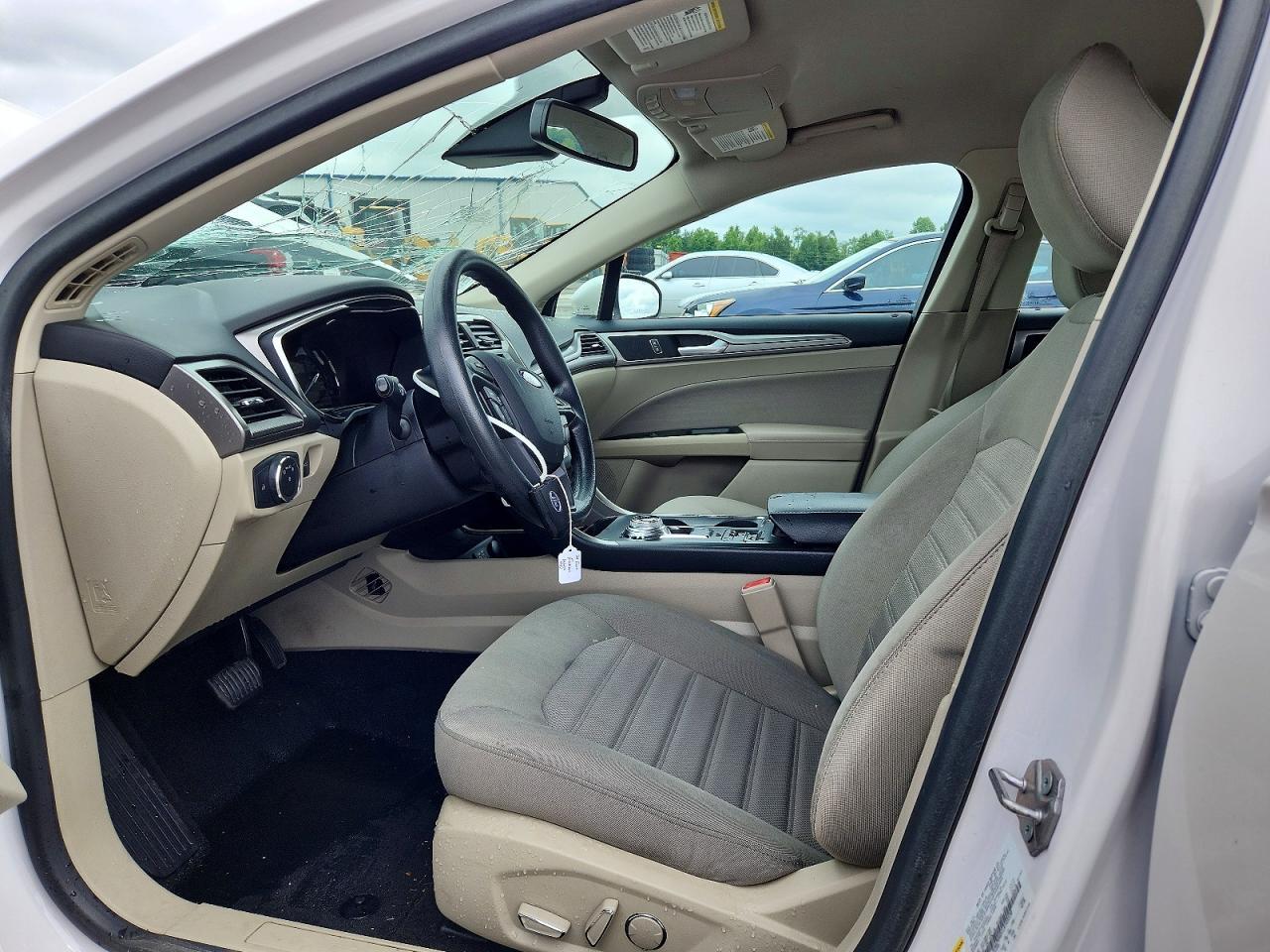 2020 Ford Fusion Se - zdjęcie 13