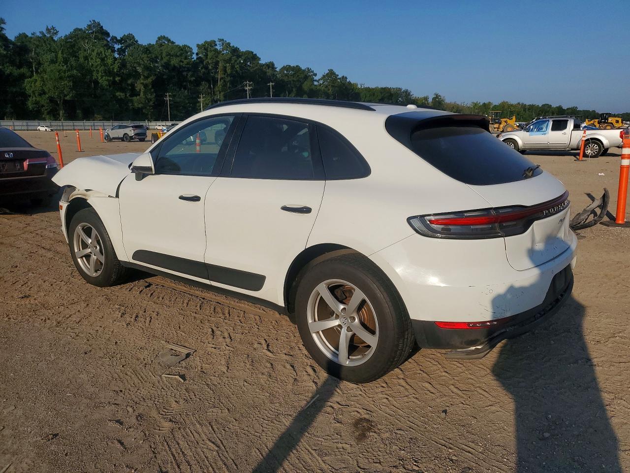2020 Porsche Macan - zdjęcie 2