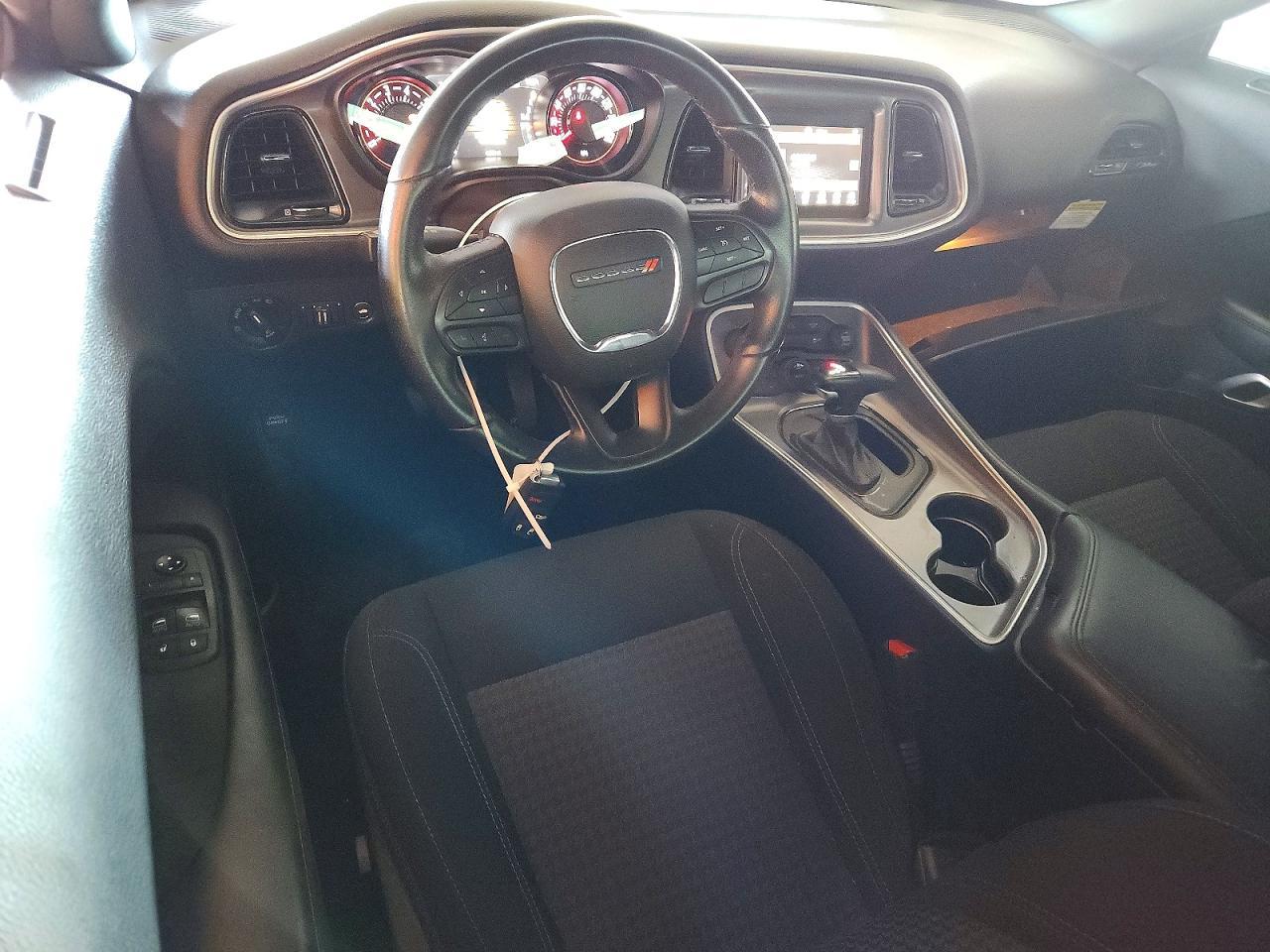 2021 Dodge Challenger Sxt - zdjęcie 8