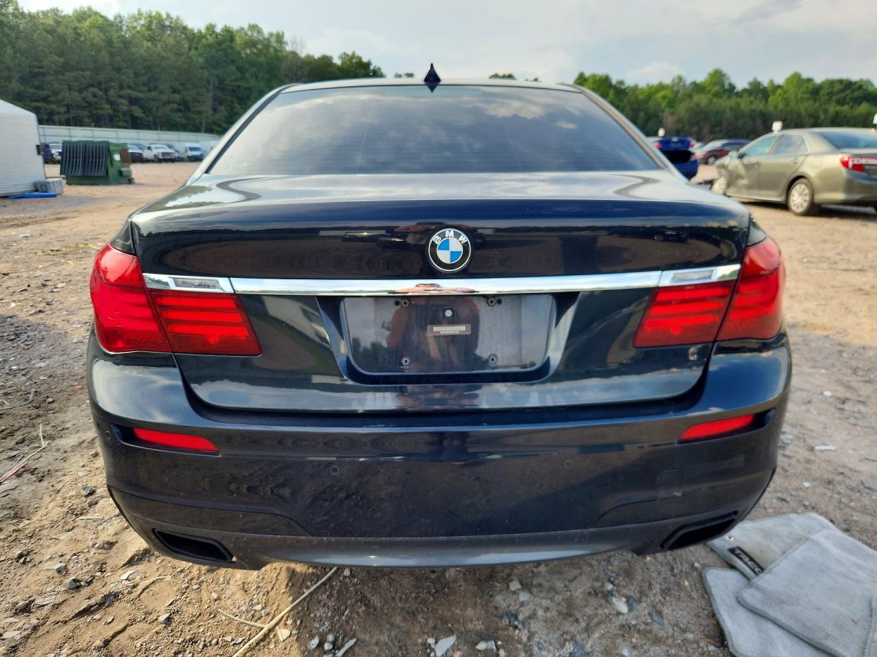 2013 BMW 750 Li - zdjęcie 6