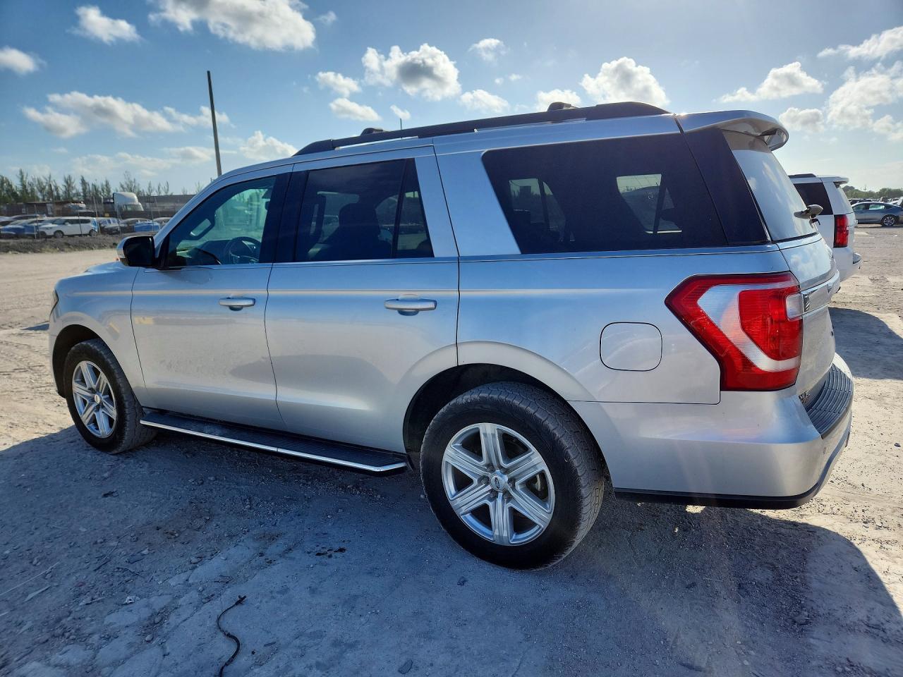 2019 Ford Expedition Xlt - zdjęcie 2