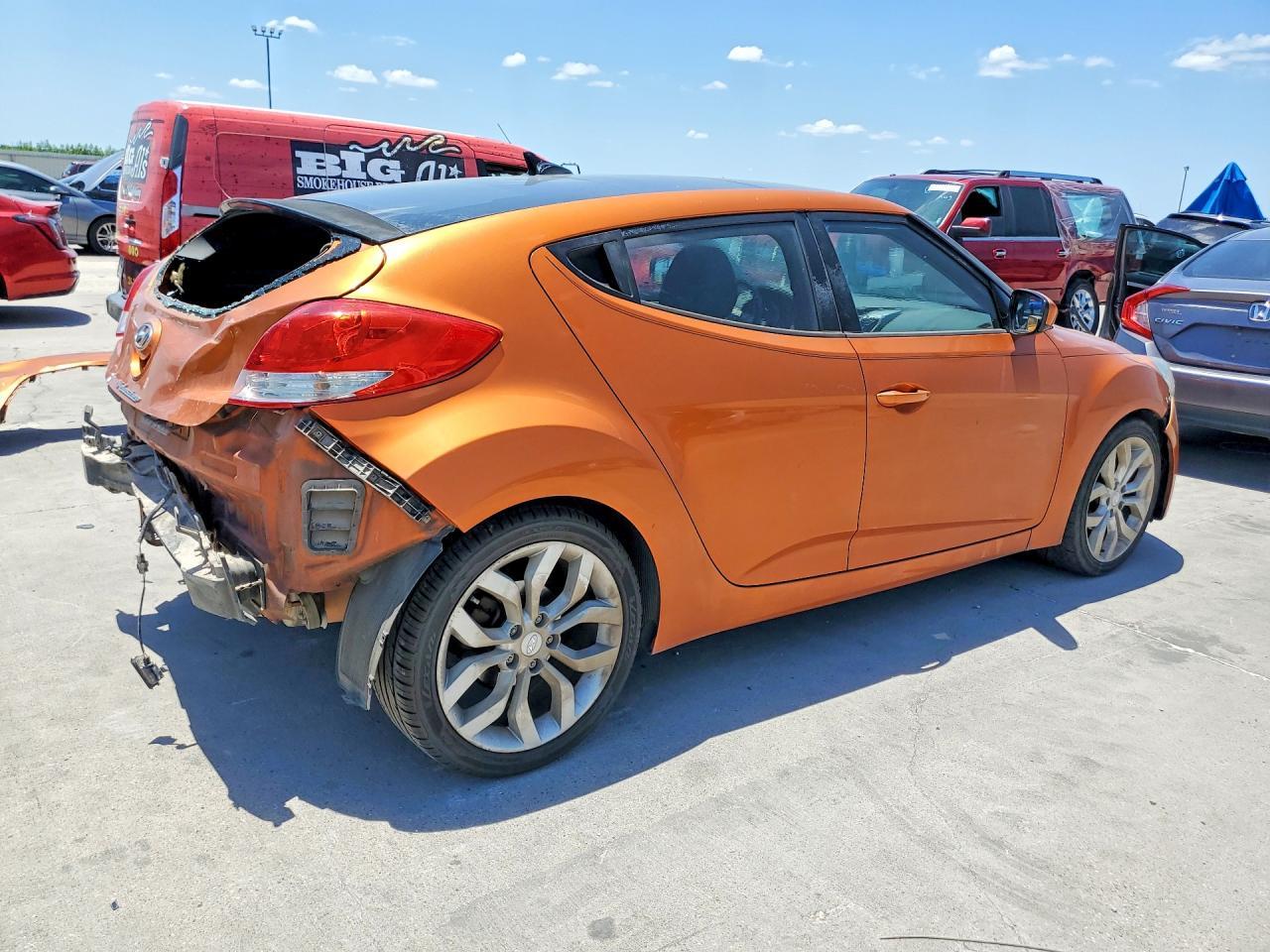 2013 Hyundai Veloster Base - zdjęcie 3