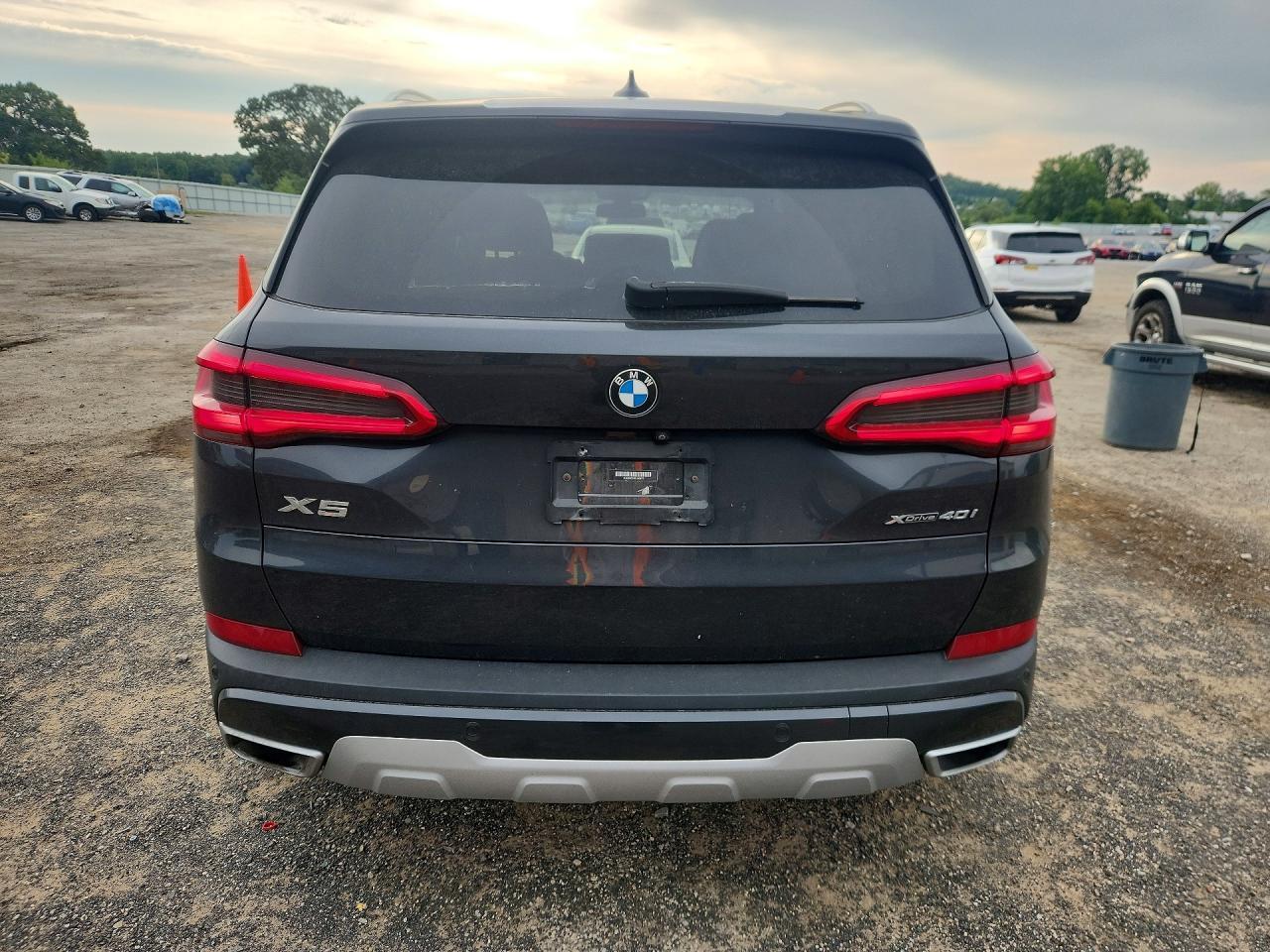2019 BMW X5 xDrive40I - zdjęcie 6